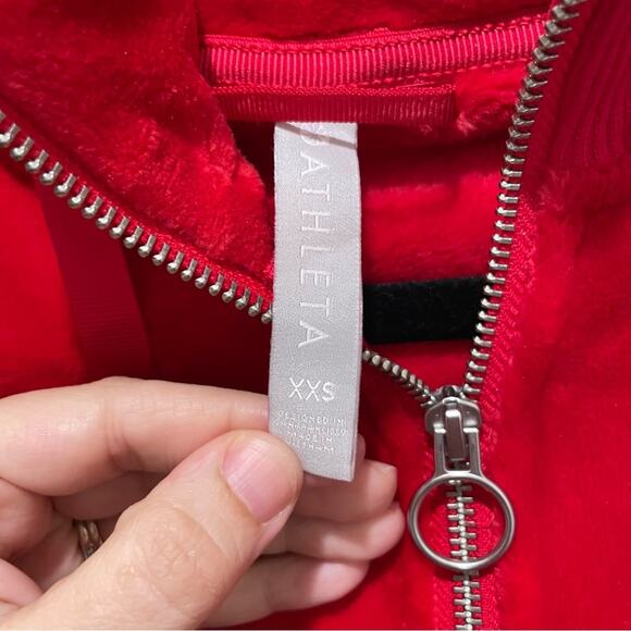 Athleta Triumph Hoodie Double Cozy Karma Fleece Athleisure Hibiscus Red Size XXS - Picture 10 of 10